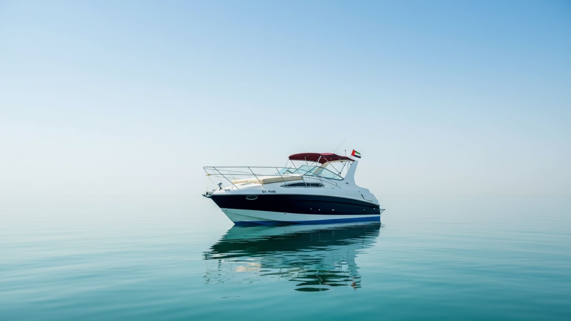 Grand Storm 33 ft yacht exterior, premium rental