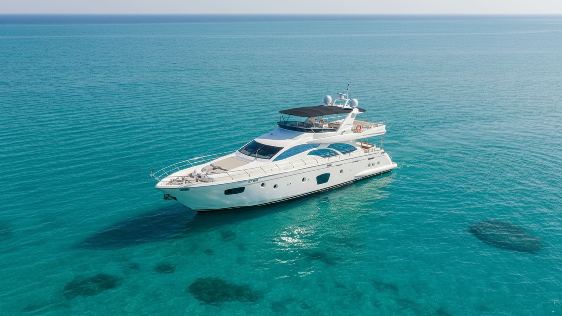 Diamond Adventurer 75 ft, aerial view, Dubai Marina