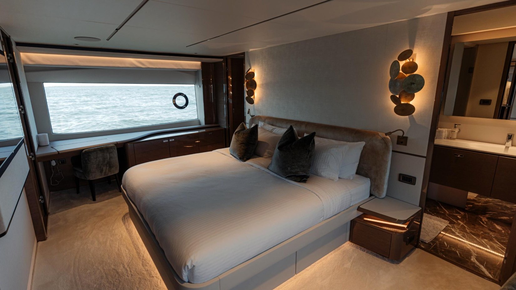 Princess 95X Super-flybridge — photo 12