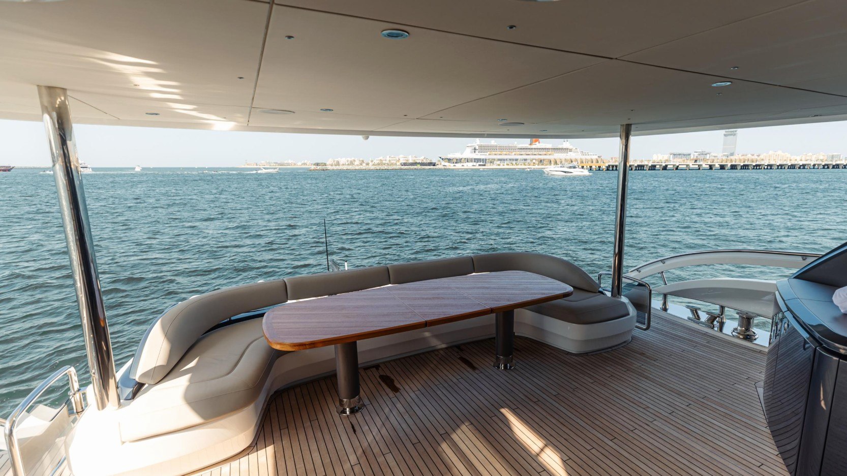 Princess 95X Super-flybridge — photo 3