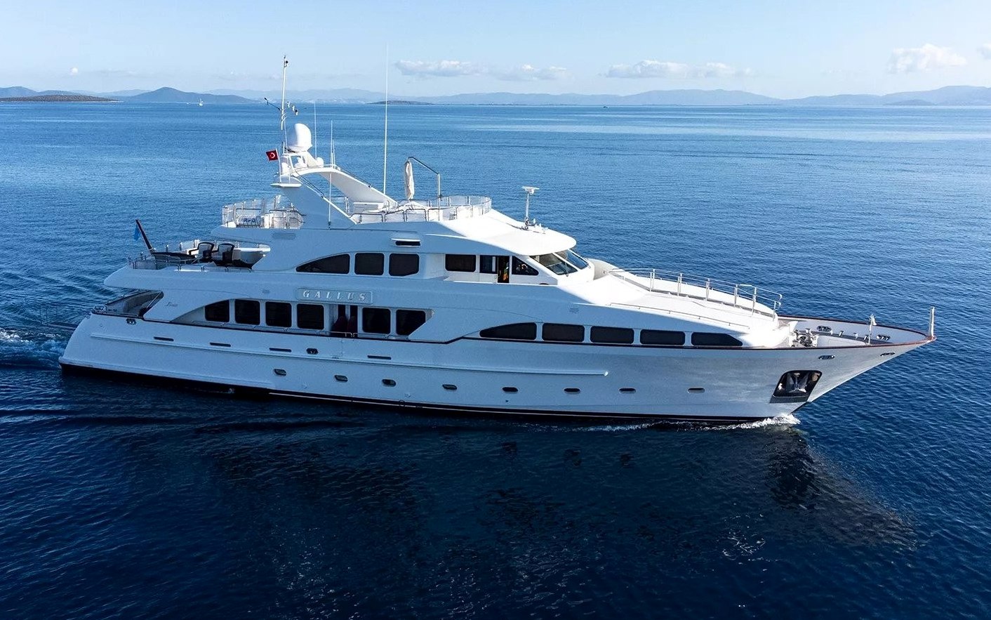 Benetti Gallus, 115 ft