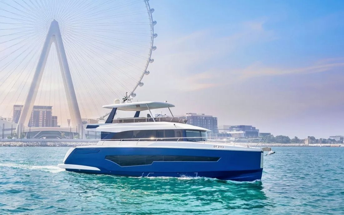 Sky Walker Taka Blue, 62 ft